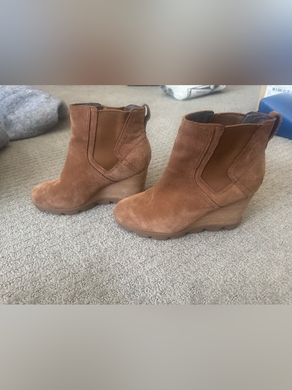 Sorel Suede Wedge Ankle Boots - Chestnut Brown